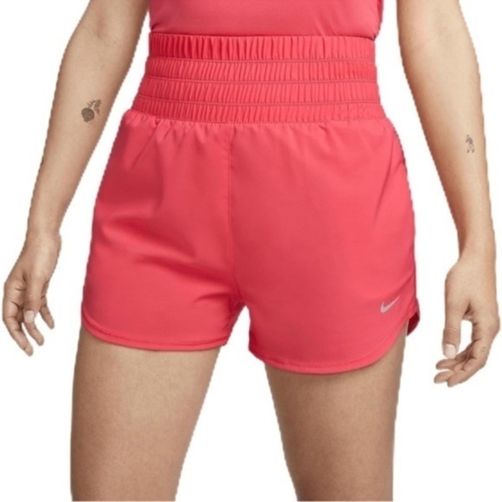 Nike One Women's Dri-FIT Ultra High-Waisted 3" Brief-Lined Shorts Size XSmall
